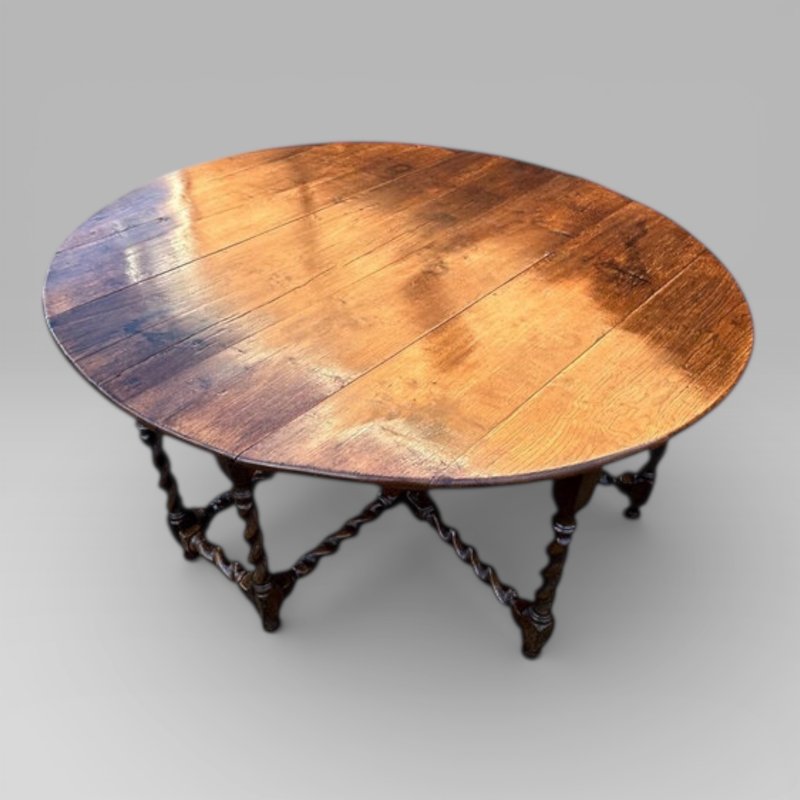 20th Century Oak Double Gateleg Dining Table in the 18th Century Style - Image 6